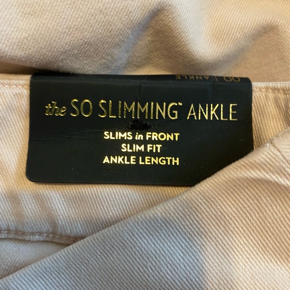 NWT Chico’s Slimming Ankle Jeans SZ 00 - Picture 6 of 7